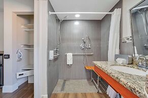 Quality Inn & Suites Airport/Cruise Port Hollywood