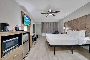 Quality Inn & Suites Airport/Cruise Port Hollywood