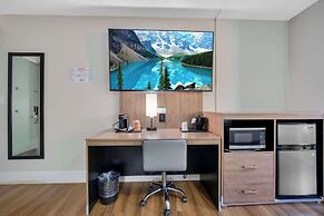 Quality Inn & Suites Airport/Cruise Port Hollywood