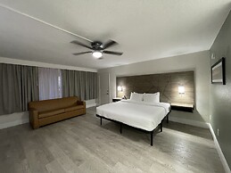 Quality Inn & Suites Airport/Cruise Port Hollywood