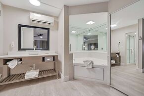 Quality Inn & Suites Airport/Cruise Port Hollywood