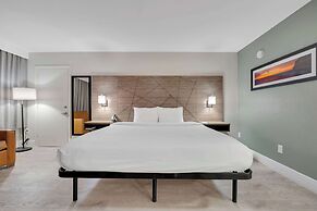 Quality Inn & Suites Airport/Cruise Port Hollywood