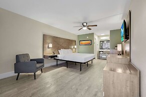 Quality Inn & Suites Airport/Cruise Port Hollywood