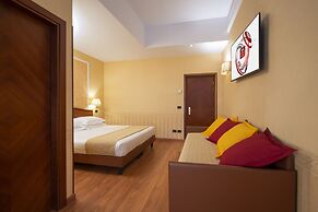 Lancaster Hotel