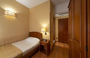 Lancaster Hotel