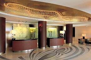 Amphitryon Hotel