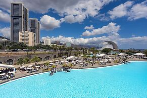 Hotel Adonis Pelinor