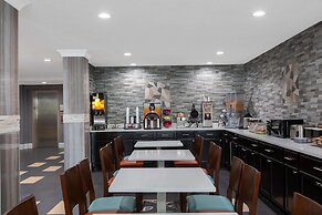 Microtel Inn & Suites by Wyndham Augusta/Riverwatch