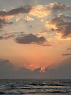 Boardwalk Inn and Suites