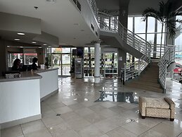 Boardwalk Inn and Suites