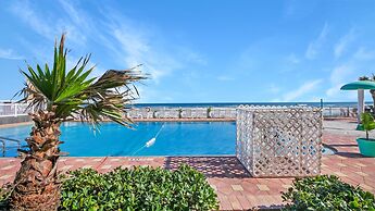 Boardwalk Inn and Suites