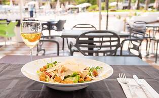 Coral Compostela Beach