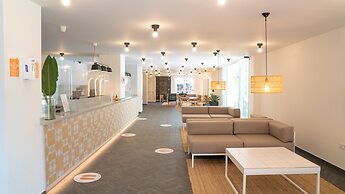 Coral Compostela Beach