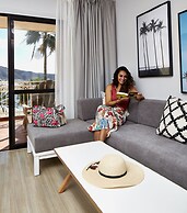 Coral Compostela Beach