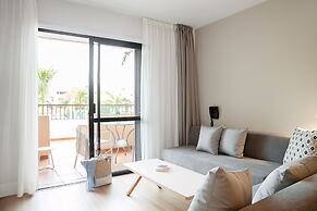 Coral Compostela Beach