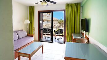 Coral Compostela Beach