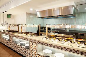 Coral Compostela Beach