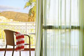 Coral Compostela Beach