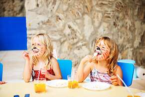 Coral Compostela Beach