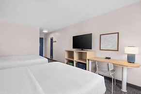 Spark by Hilton Fredericksburg Southpoint