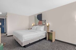 Spark by Hilton Fredericksburg Southpoint