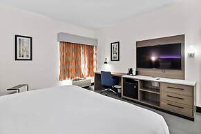 La Quinta Inn & Suites by Wyndham Atlanta South - Newnan