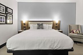 La Quinta Inn & Suites by Wyndham Atlanta South - Newnan