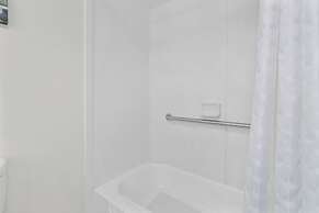 La Quinta Inn & Suites by Wyndham Atlanta South - Newnan