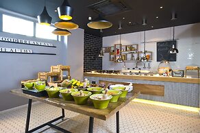 Holiday Inn London - West by IHG