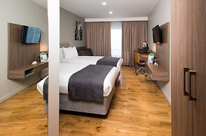 Holiday Inn London - West by IHG