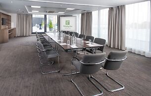 Holiday Inn London - West by IHG