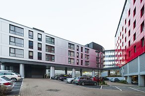 Holiday Inn London - West by IHG