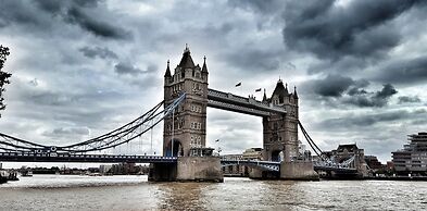 Holiday Inn London - West by IHG