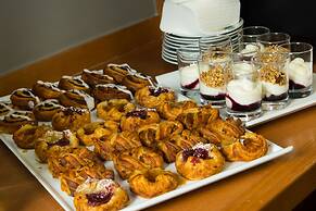 Holiday Inn London - West by IHG