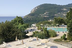 Nastro Azzurro Resort