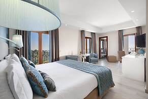 Nastro Azzurro Resort