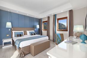 Nastro Azzurro Resort