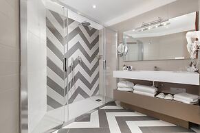 Nastro Azzurro Resort