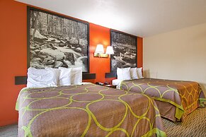 Super 8 by Wyndham Christiansburg