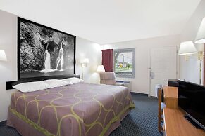 Super 8 by Wyndham Christiansburg