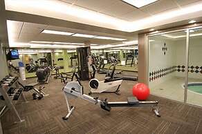 Woodlands Inn & Suites