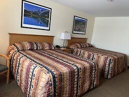 Woodlands Inn & Suites