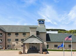 Boarders Inn & Suites by Cobblestone Hotels - Shawano