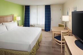 Surfside Hotel and Suites