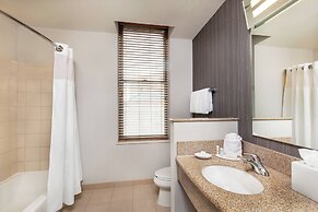 Courtyard by Marriott Boston Copley Square