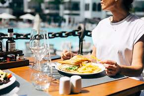 Princesa Yaiza Suite Hotel Resort