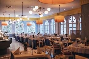 Princesa Yaiza Suite Hotel Resort