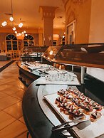 Princesa Yaiza Suite Hotel Resort