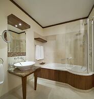 Mamaison Le Regina Boutique Hotel