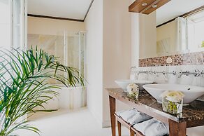 Mamaison Le Regina Boutique Hotel